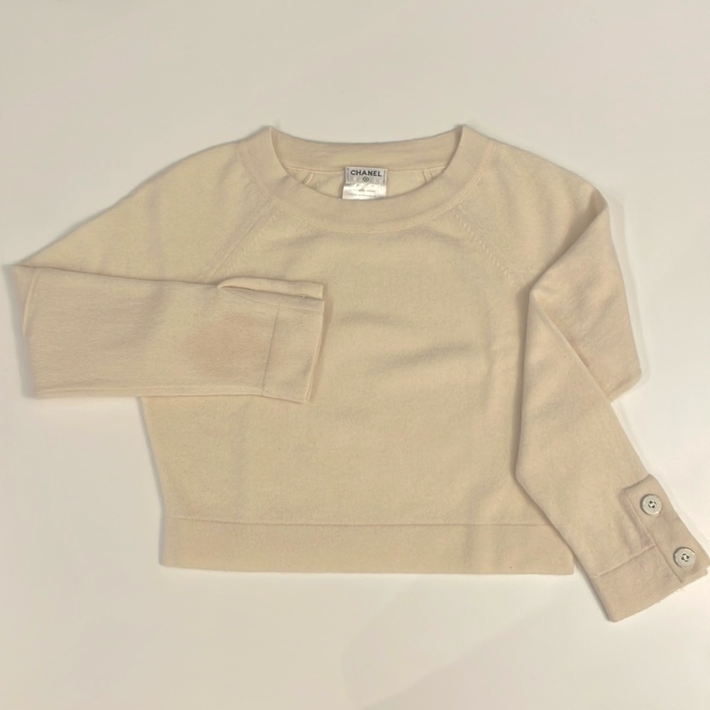 AW05 Chanel cropped cream cashmere sweater
